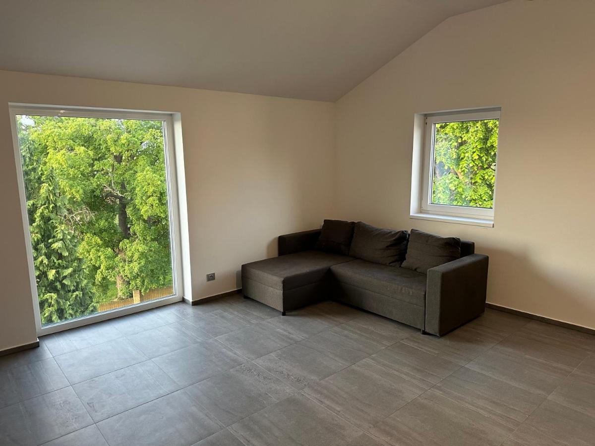 Apartman Byt 75M2 Klid Priroda Pro Rodinu Prague Exterior photo